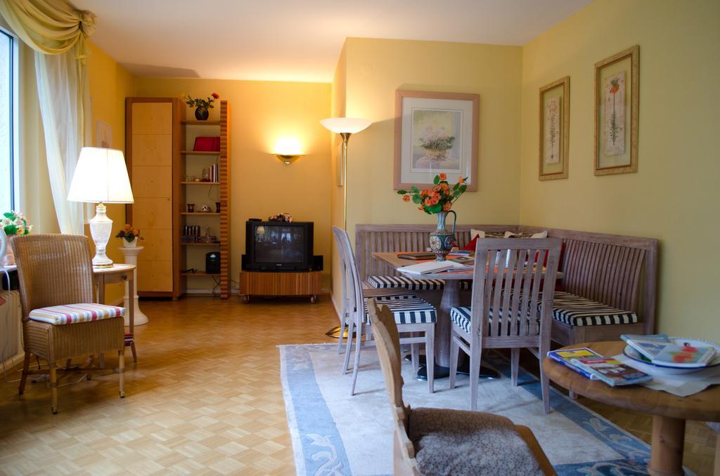 バート・オルプ Haus Helvetia Bed & Breakfast エクステリア 写真